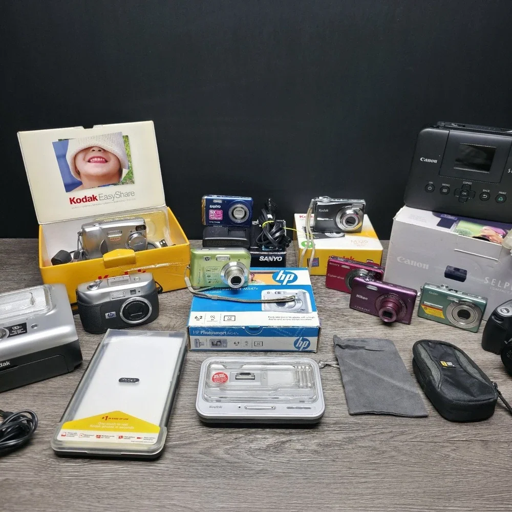 Digital Camera‎ Lot - 9 Cameras 2 Printers 2 Docks - Part/Repair